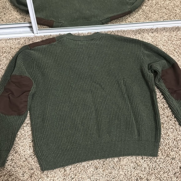 Vintage Sweater - Picture 9 of 9